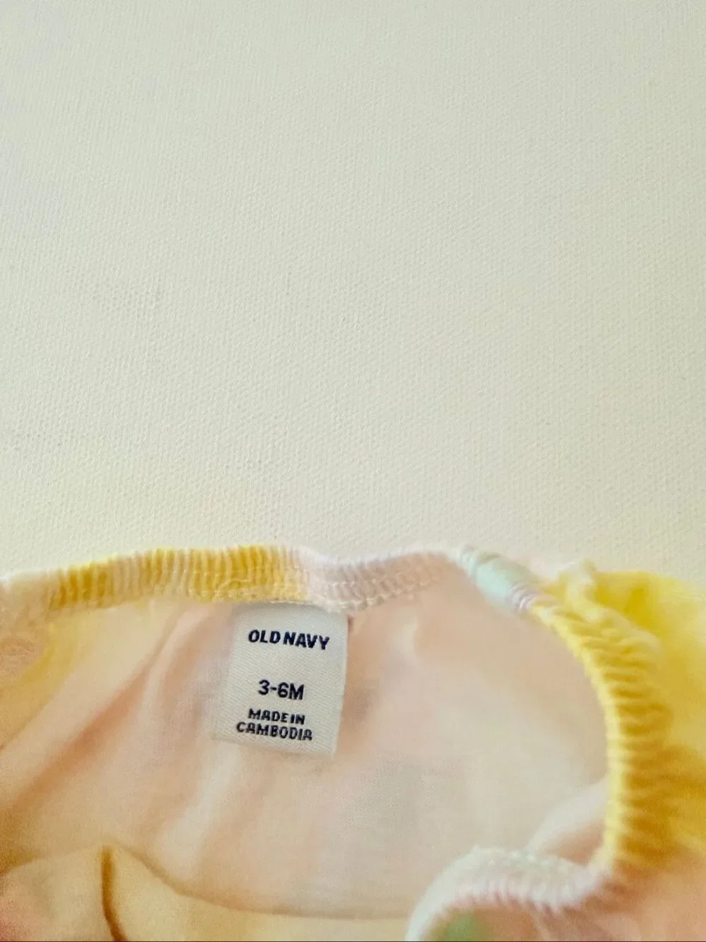 Old Navy baby girl size 3/6 month tie dye romper